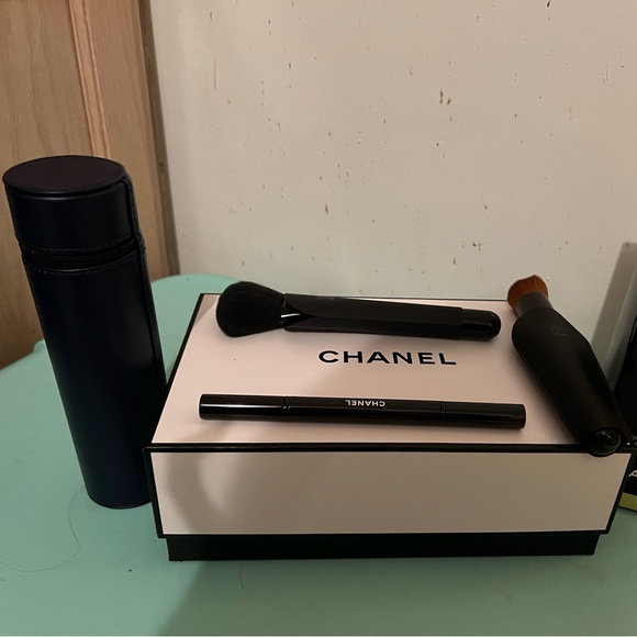 Chanel make-up brush set - Picture 6 of 9